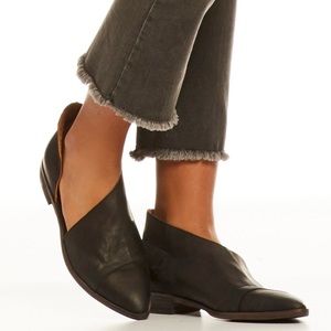 FREE PEOPLE ROYALE FLAT SIZE 10